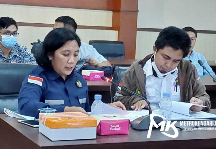 Perwakilan Inspektur Tambang saat menghadiri RDP di DPRD Sultra tentang PT GKP